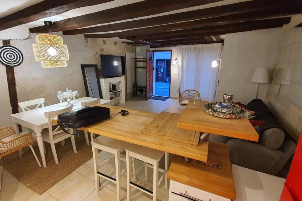 Maison Entiere De 115M2 En Hyper Hyper Centre Aux Coeur Des Halles De Tours De 2 A 7 Personnes Kültér fotó